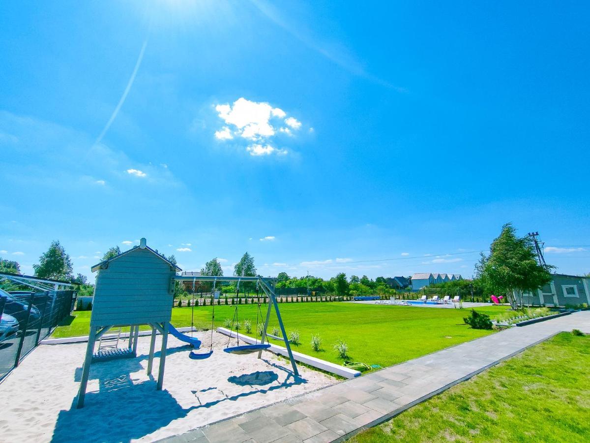 Slonce I Woda Domki Caloroczne, Klimatyzacja, Podgrzewany Basen, Bezplatny Parking Łeba Eksteriør bilde